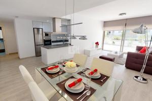 Apartamento en venta en Villamartin, Villamartín-las filipinas photo 0