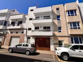 Local comercial en venta en Arrecife, La Vega photo 0