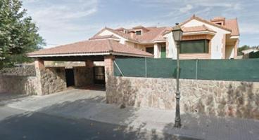 Adosada en venta en San Martín de Valdeiglesias, Urbanización El Garnacho photo 0