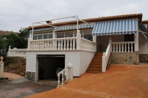 Chalet en venta en San Vicente del Raspeig, Sabinar photo 0