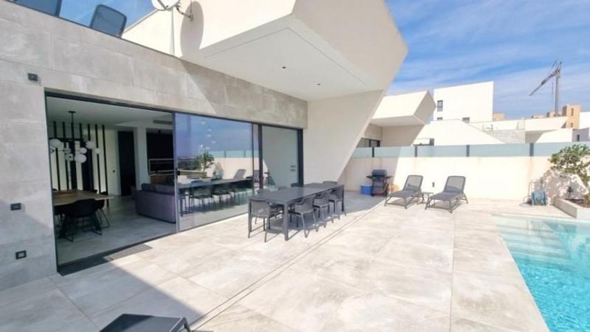 Chalet en venta en Rojales photo 0