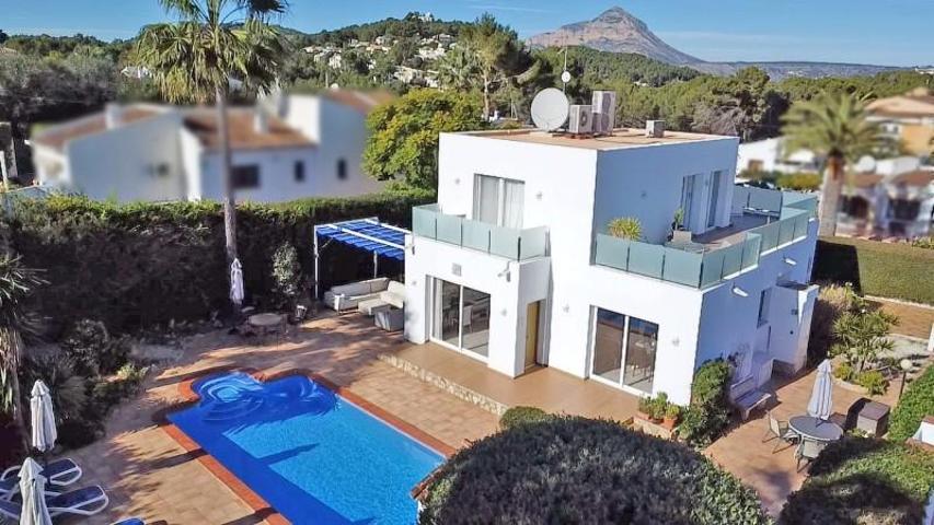 Casas de pueblo en venta en Jávea-Xàbia photo 0