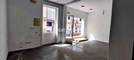 Local comercial en alquiler en Alaior photo 0