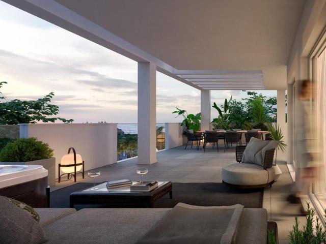 Apartamento en venta en Benalmádena, Zona Centro Comercial Torrequebrada photo 0