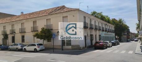 Edificio en venta en Aranjuez photo 0