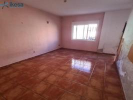 Piso en venta en Burguillos, Avenida nueva chalet photo 0