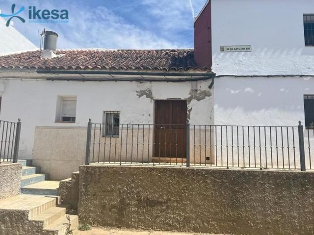 Adosada en venta en Constantina, Constantina photo 0