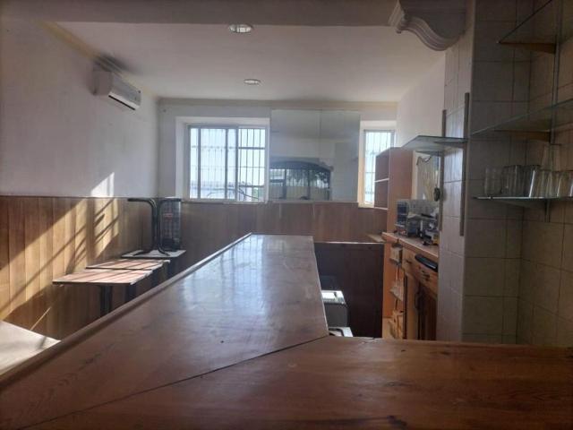 Local comercial en venta en Jerez de la Frontera, Zona Universidad photo 0