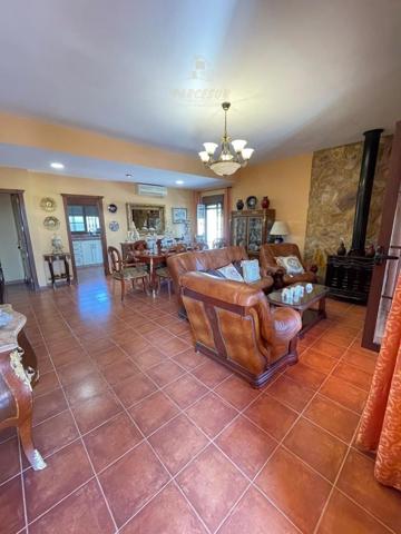 Casa con terreno en venta en Córdoba, Majaneque photo 0