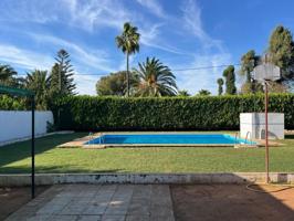 Chalet en venta en Alcalá de Guadaira, Ctra Dos Hermanas photo 0