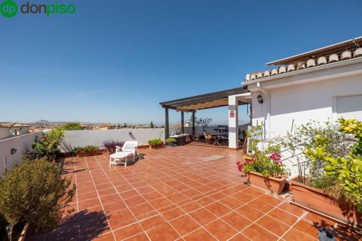 Aticos en venta en Zubia, Centro photo 0