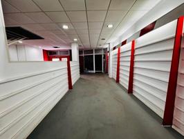 Local comercial en venta en Vilanova i la Geltrú, Centre photo 0