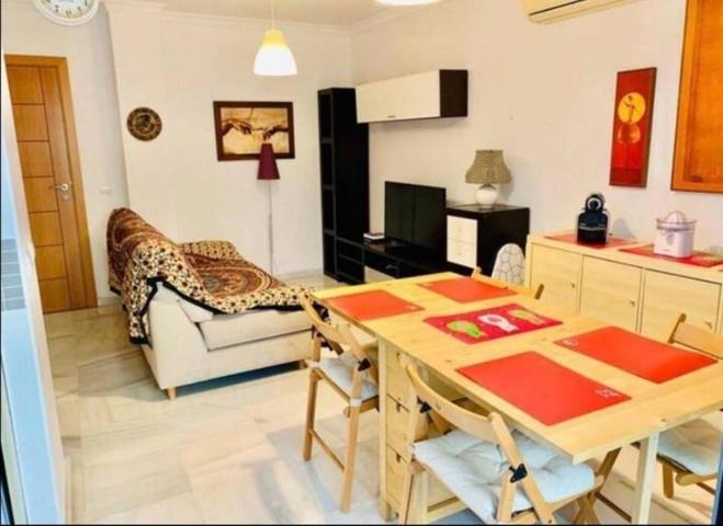 Apartamento en venta en Fuengirola, El Higuerón photo 0