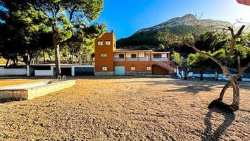 Chalet en venta en Finestrat, Finestrat photo 0