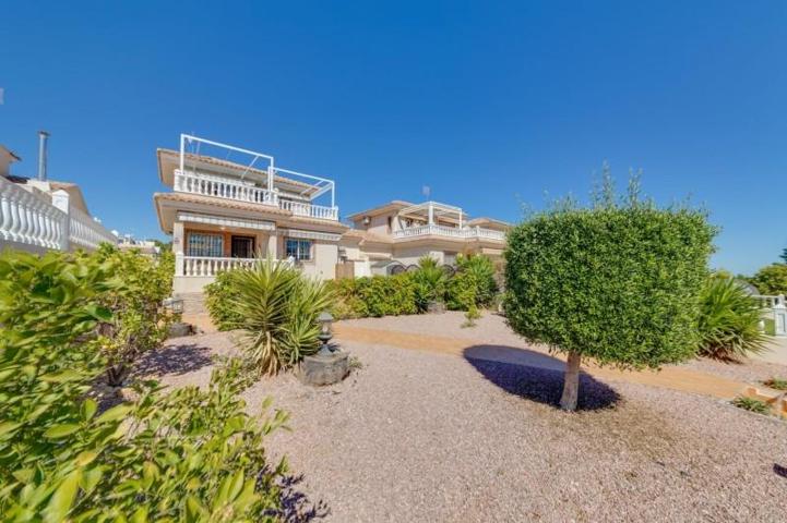 Chalet en venta en Orihuela Costa, Los Dolses photo 0