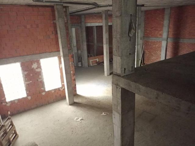 Local comercial en venta en Alicante photo 0