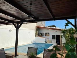 Chalet en venta en Vélez-Málaga, Calle Puerta Antequera, 29700 photo 0