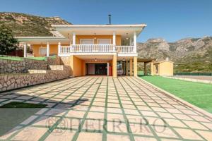 Chalet en venta en Gandia, Marxuquera photo 0