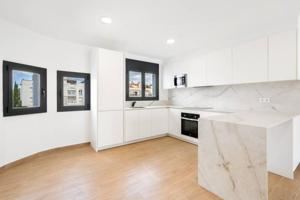 Edificio en venta en Empuriabrava, Caballito del mar photo 0