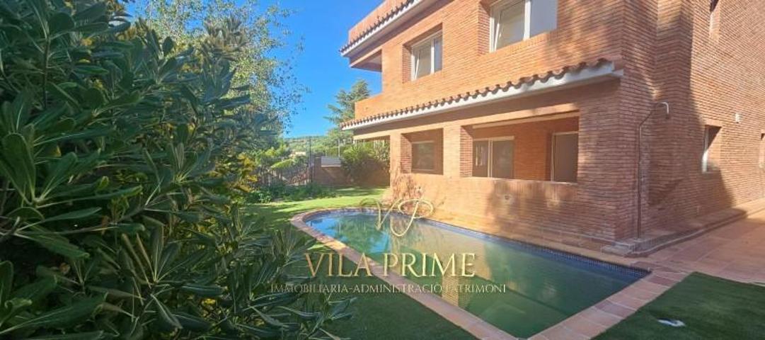 Chalet en venta en Arenys de Mar, Arenys de mar photo 0