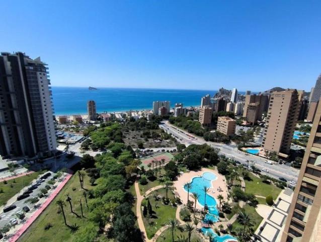 Apartamento en venta en Benidorm photo 0