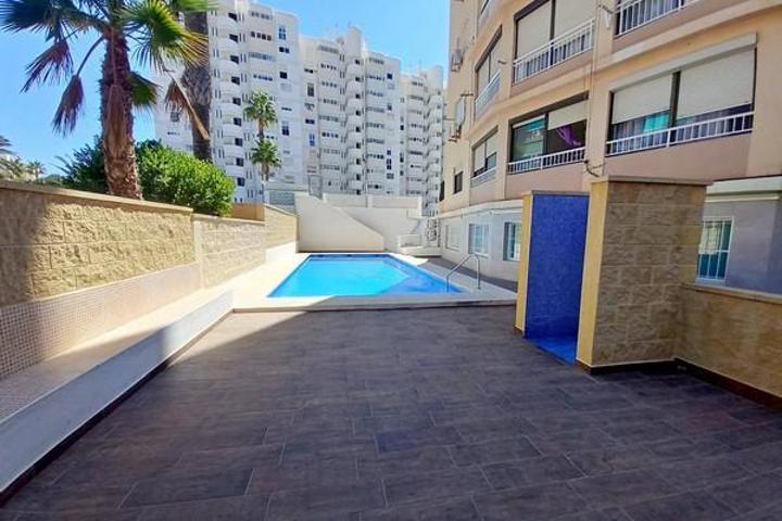 Piso en venta en Alicante, Avenida de Cataluña, 03540 photo 0