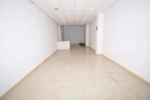 Local comercial en venta en Lloseta, Lloseta photo 0