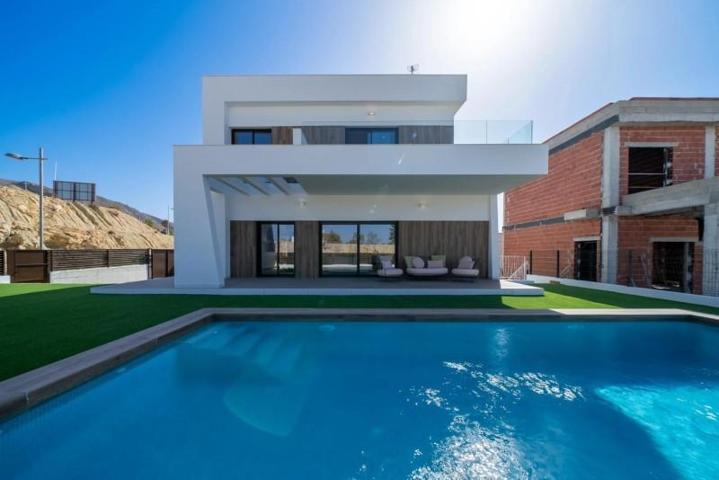 Chalet en venta en Finestrat, Golf Bahia photo 0