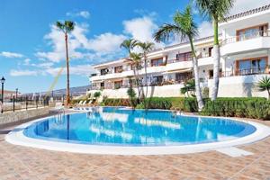 Apartamento en venta en Adeje, Calle Cataluña, 38660 photo 0