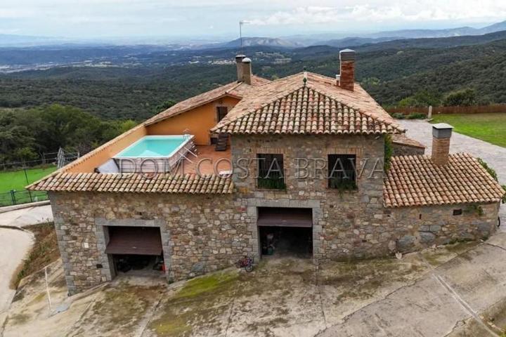 Casa con terreno en venta en Agullana, Alt Empordà photo 0