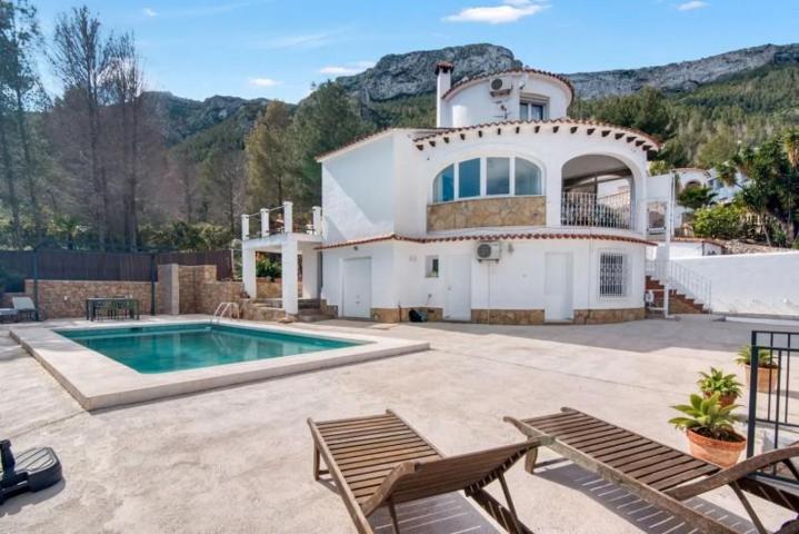 Chalet en venta en Denia, Montgó photo 0