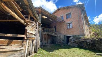 Casa con terreno en venta en Montanuy, Montanuy photo 0