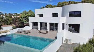 Casas de pueblo en venta en Moraira photo 0