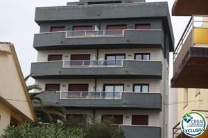 Apartamento en venta en Roses, Salatar photo 0