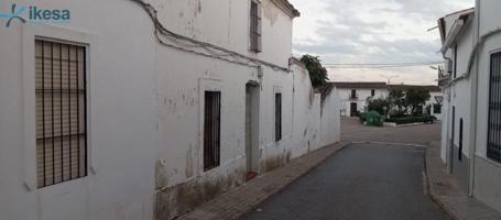 Adosada en venta en Ahillones, Ahillones photo 0