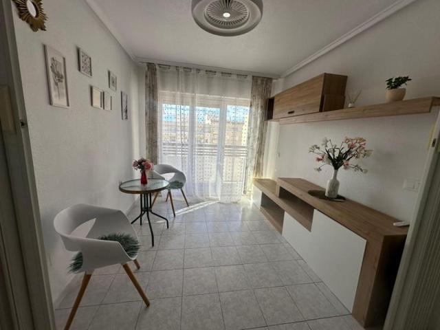 Apartamento en venta en Torrevieja, El molino photo 0