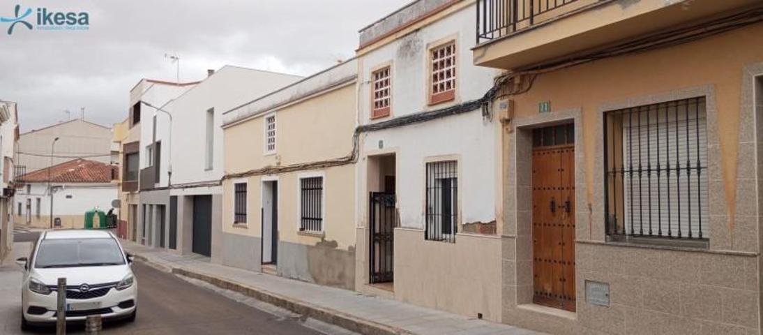 Adosada en venta en Don Benito, Centro photo 0