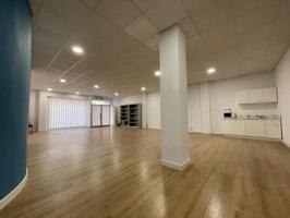 Local comercial en venta en Alicante, San blas photo 0