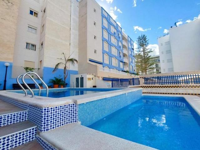 Apartamento en venta en Torrevieja photo 0