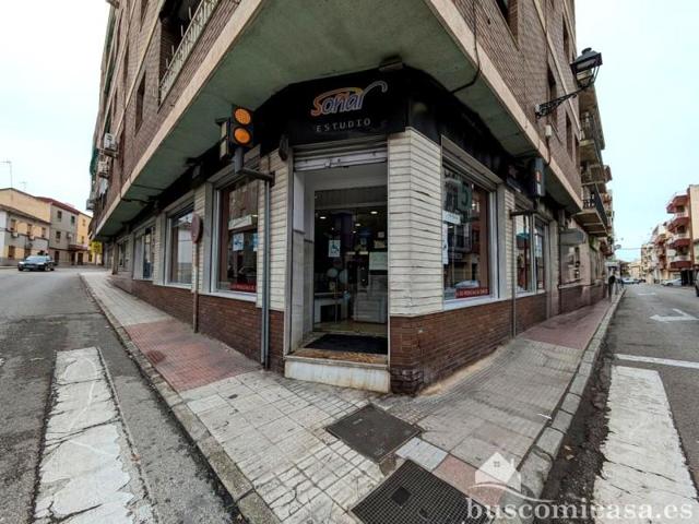 Local comercial en venta en Linares, Calle Antonia López Arista, 23700 photo 0