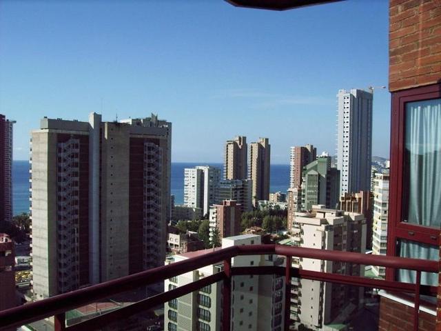 Apartamento en venta en Benidorm photo 0