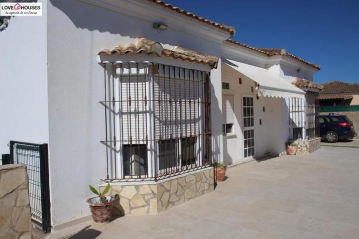 Chalet en venta en Chiclana de la Frontera, Pelagatos - Pago del Humo photo 0