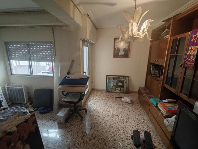 Piso en venta en Burjassot, Centro photo 0