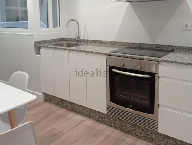 Apartamento en venta en A Coruña, Os Castros photo 0