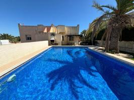 Chalet en venta en Orihuela Costa, Los Balcones photo 0