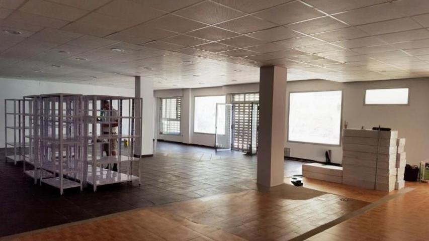 Local comercial en venta en San Luis de Sabinillas, Calle Miraflores, 29692 photo 0