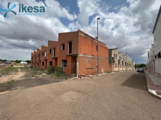 Terreno en venta en Badajoz, Badajoz photo 0