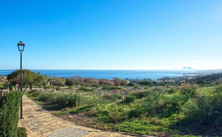 Terreno en venta en Manilva, Bahia de las rocas photo 0