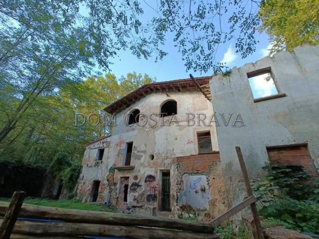 Casa con terreno en venta en Olot, La Garrotxa photo 0