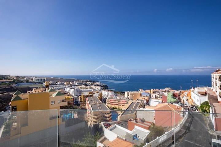 Duplex en venta en Puerto de Santiago photo 0